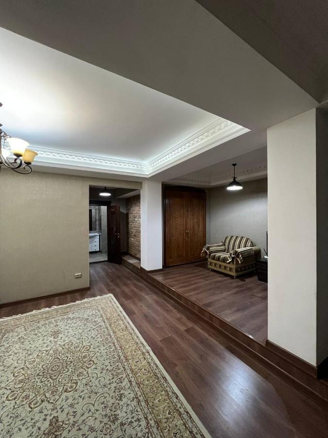 Lite Guest House Μπισκέκ Εξωτερικό φωτογραφία